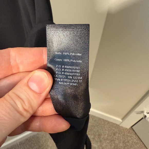 Babaton V-Neck Camisole Blouse – Black (Size large)| Effortlessly Elegant! - Picture 3 of 8